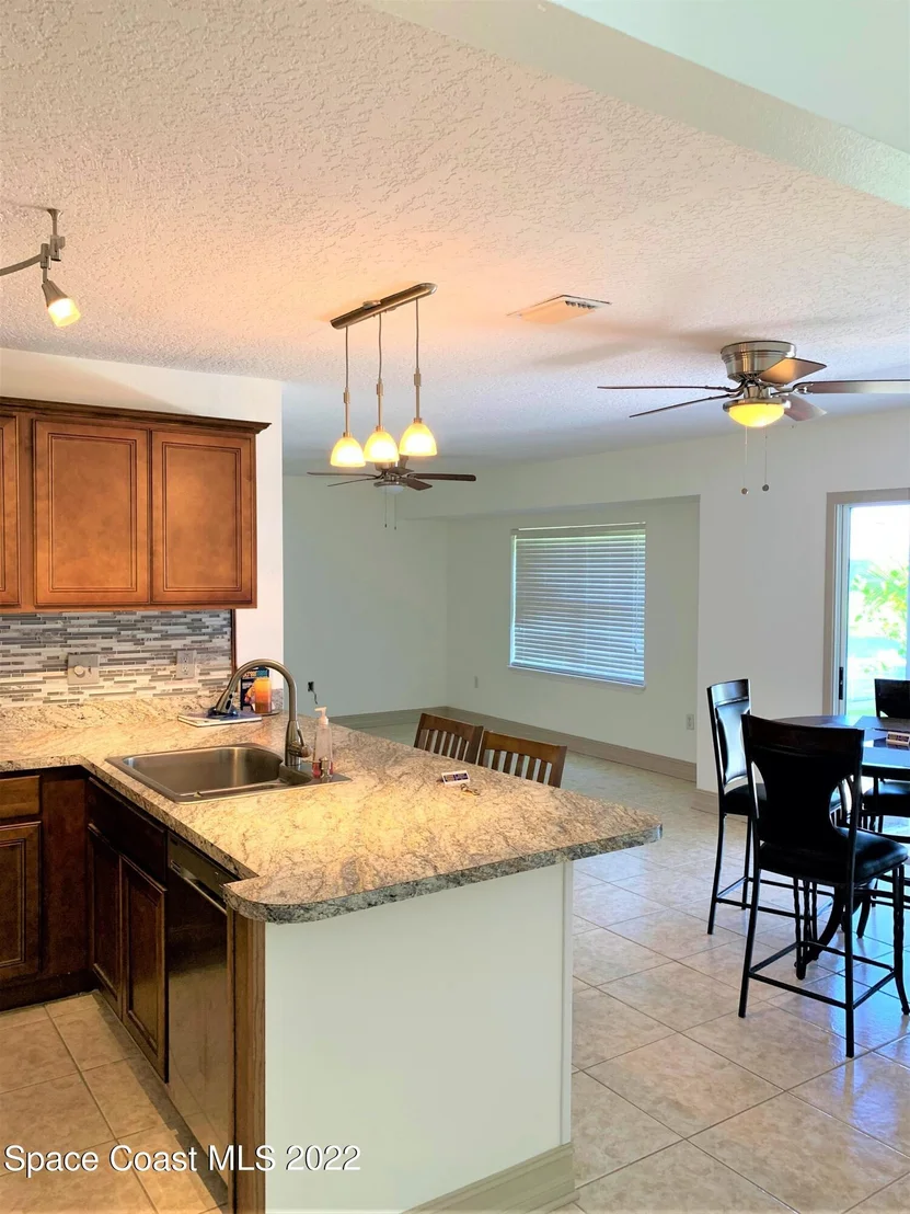 Photo of 1342 Heritage Acres Boulevard