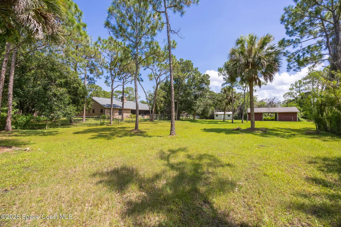 Photo of 3880 Ponderosa Road