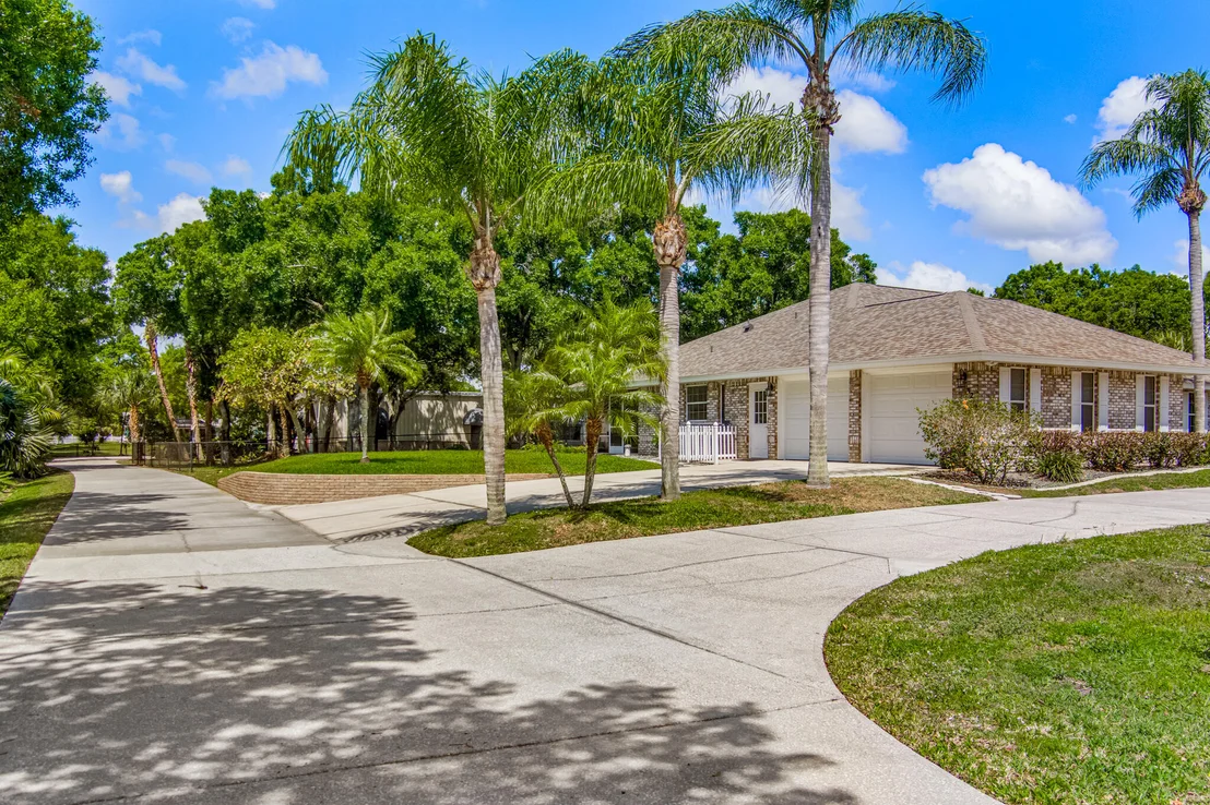 Photo of 3240 Weber Road
