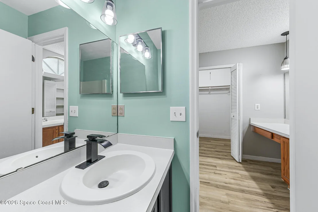 Photo of 220 Lanack Road SE