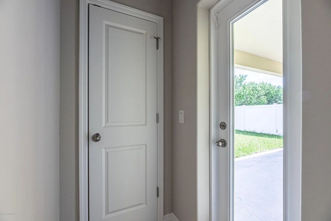 Photo of 354 Dryden Circle