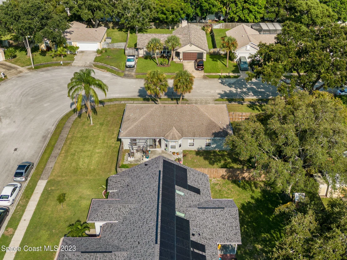 Photo of 672 Sandpiper Circle