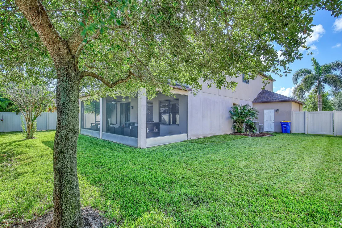 Photo of 944 Whetstone Place