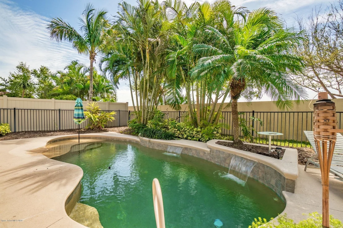 Photo of 389 Montecito Drive