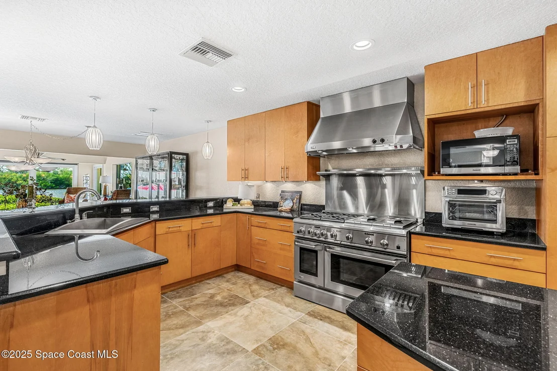 Photo of 561 Capri Road
