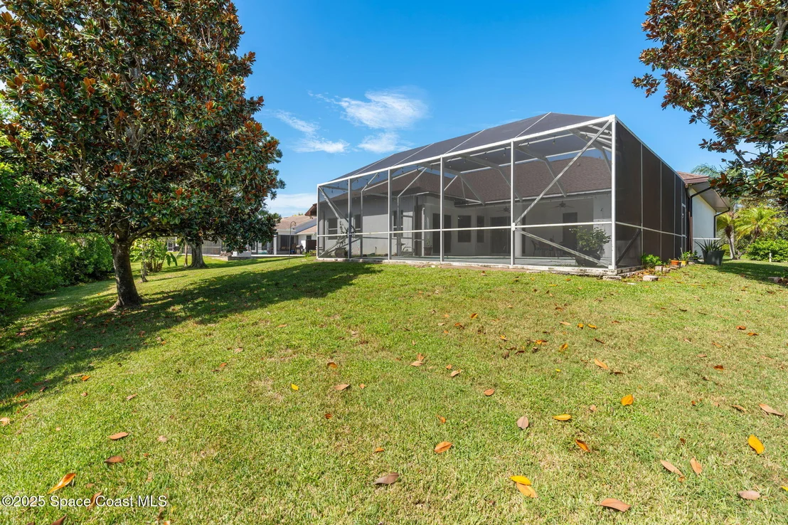 Photo of 4540 Canard Road