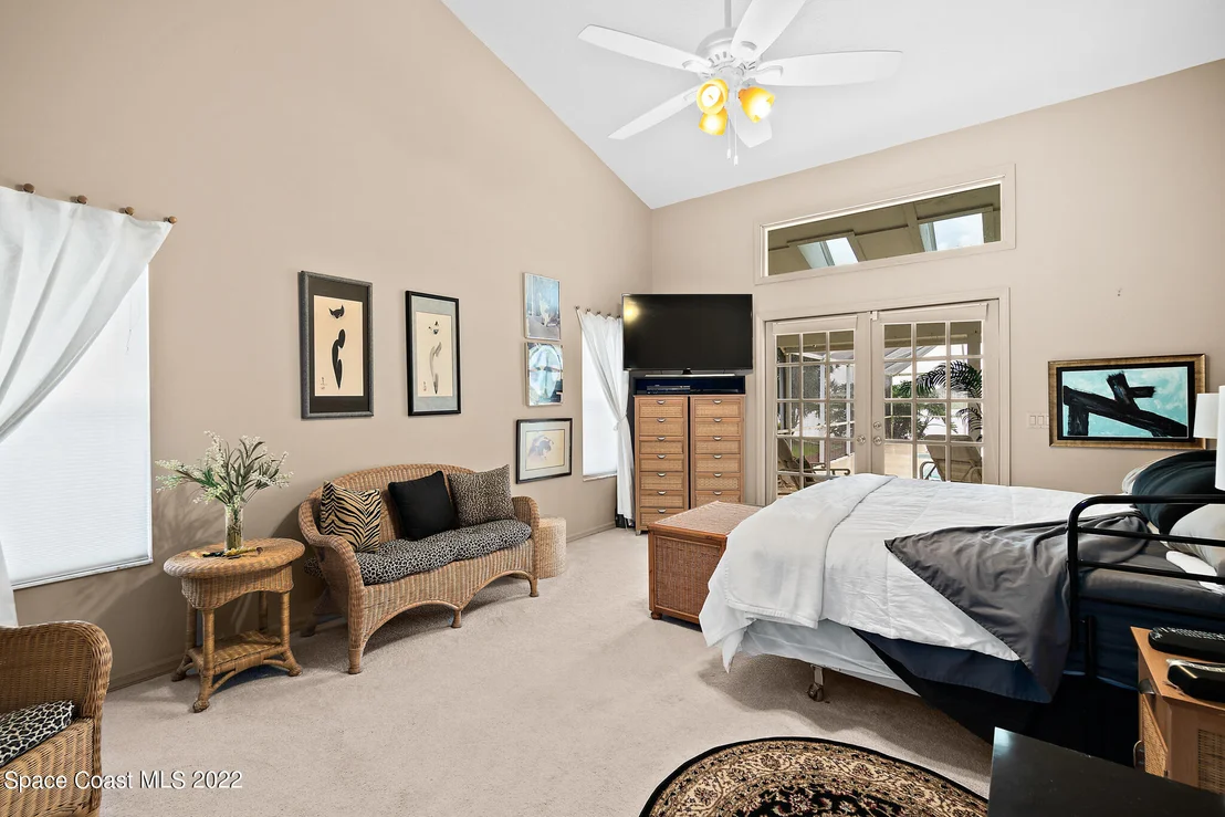 Photo of 686 Rossmoor Circle