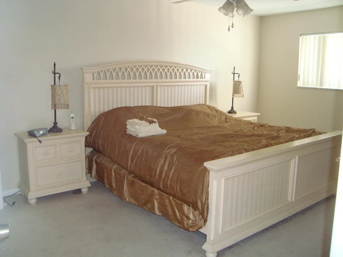 Photo of Unit 13 at 5000 Ocean Beach Boulevard