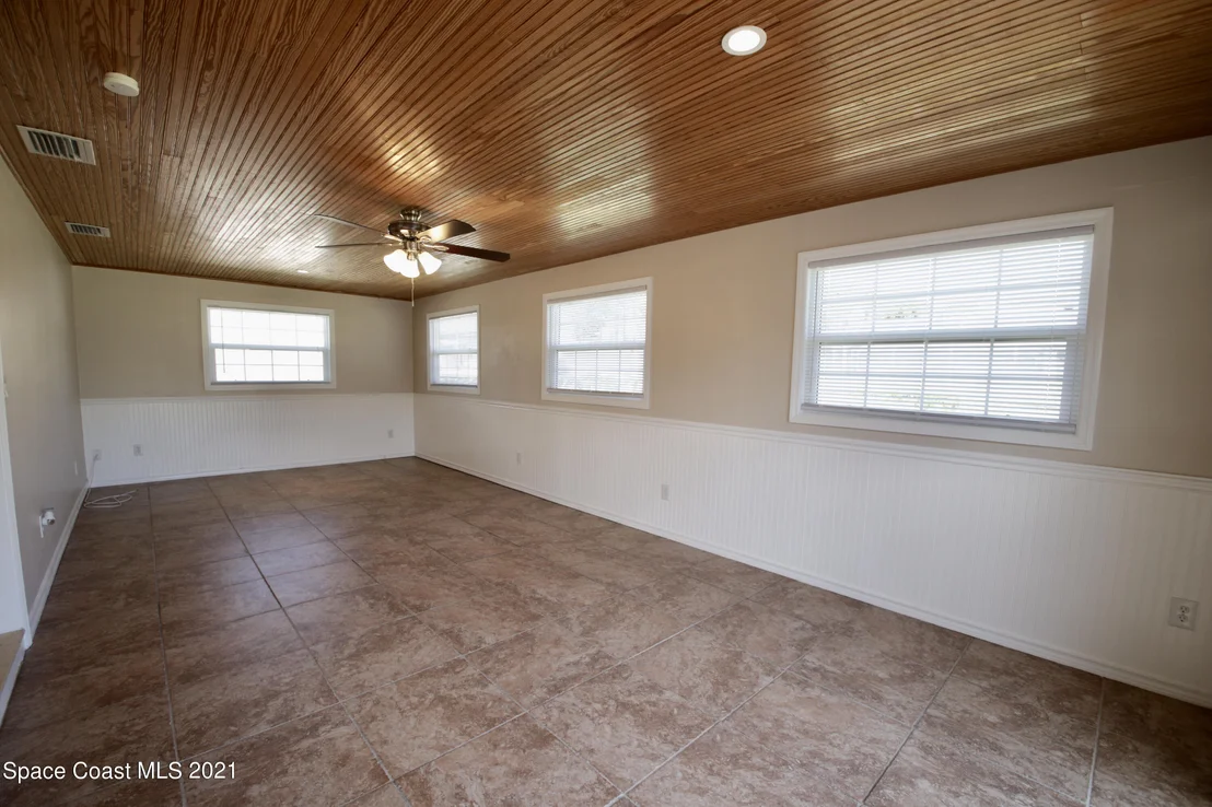 Photo of 918 Bermuda Avenue