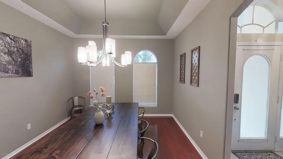Photo of 975 Carriage Hill Road