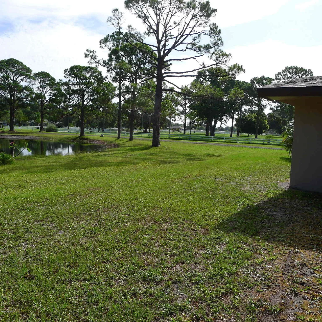 Photo of 4253 Pinewood Road