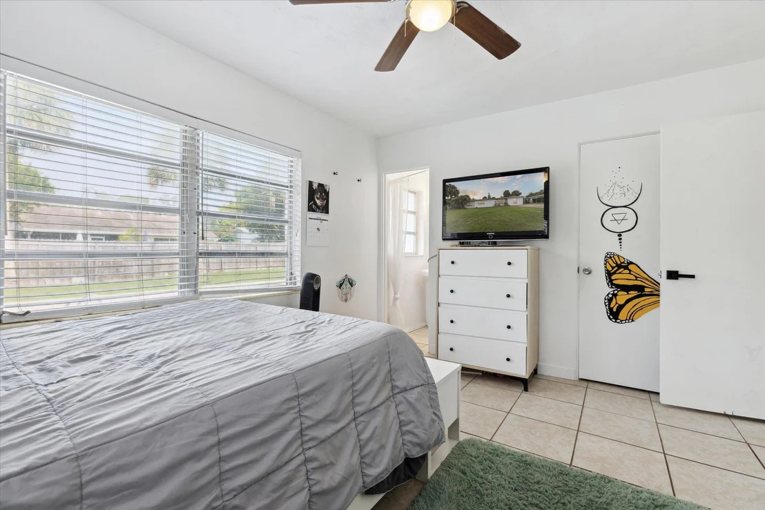 Photo of 1426 Hillcrest Drive