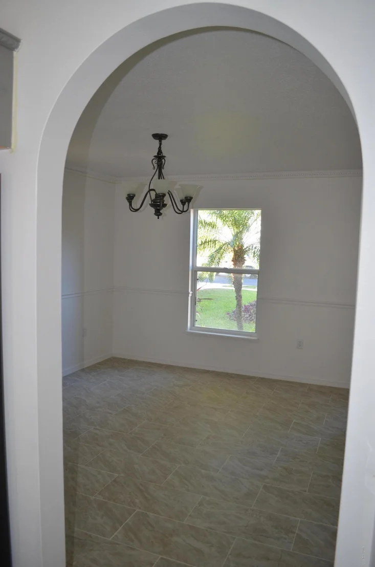 Photo of 689 Macon Drive
