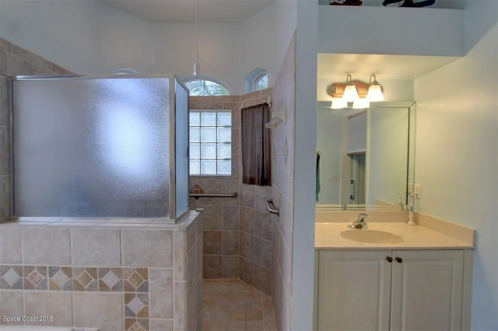 Photo of 2554 Canterbury Circle