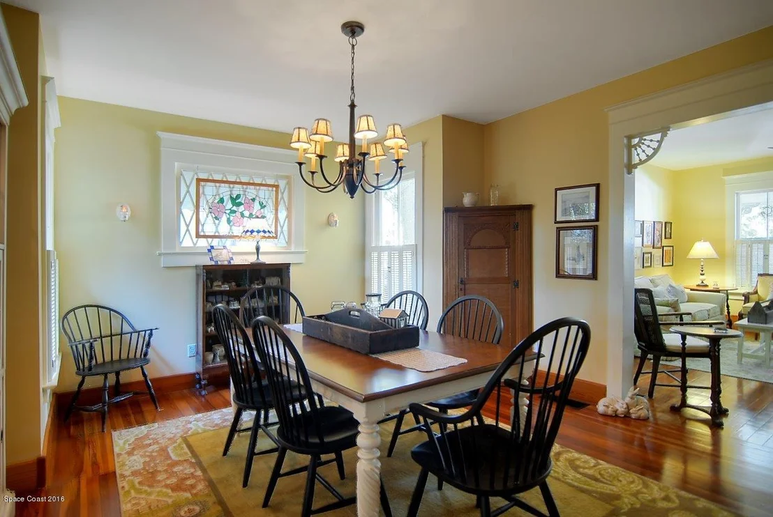 Photo of 27 Barton Avenue