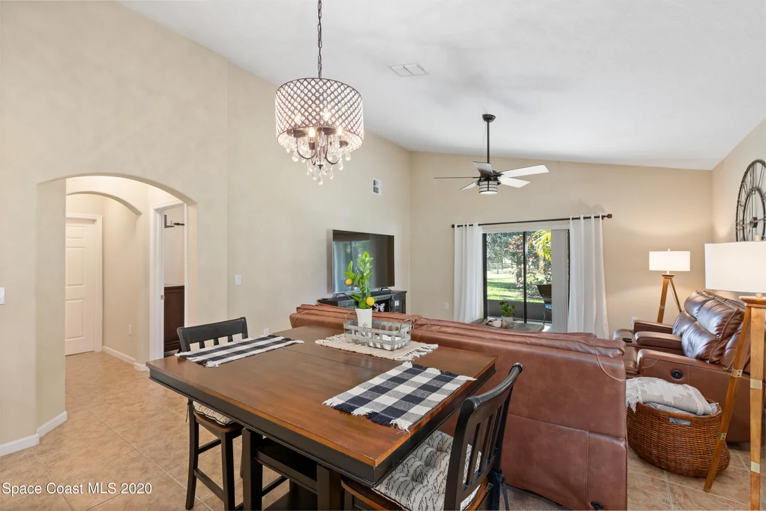 Photo of 1383 Hailey Street
