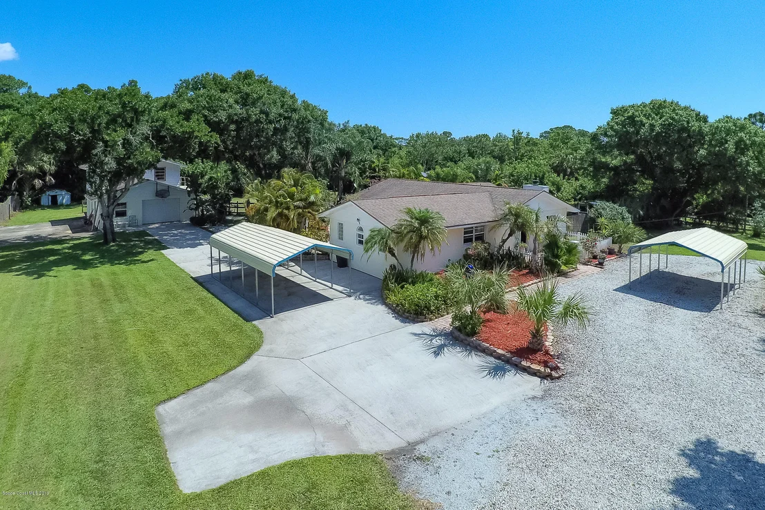 Photo of 1390 Hall Road