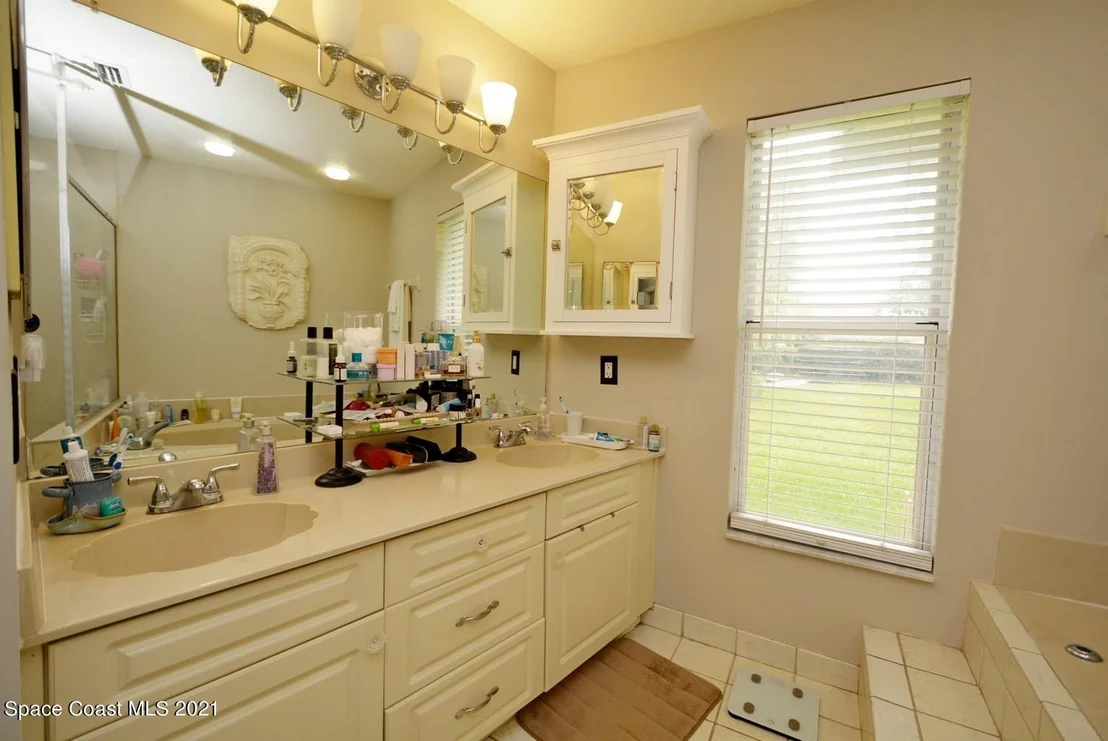 Photo of 1251 Silver Lake Drive