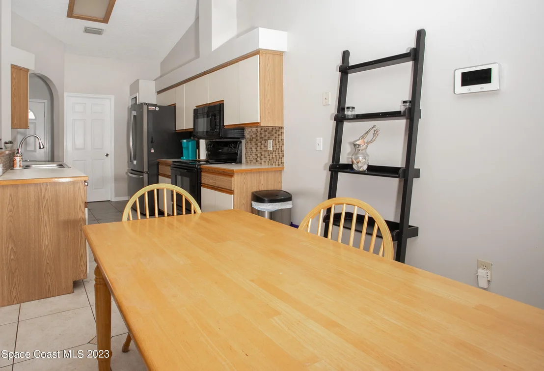 Photo of 1679 Palm Ridge Road