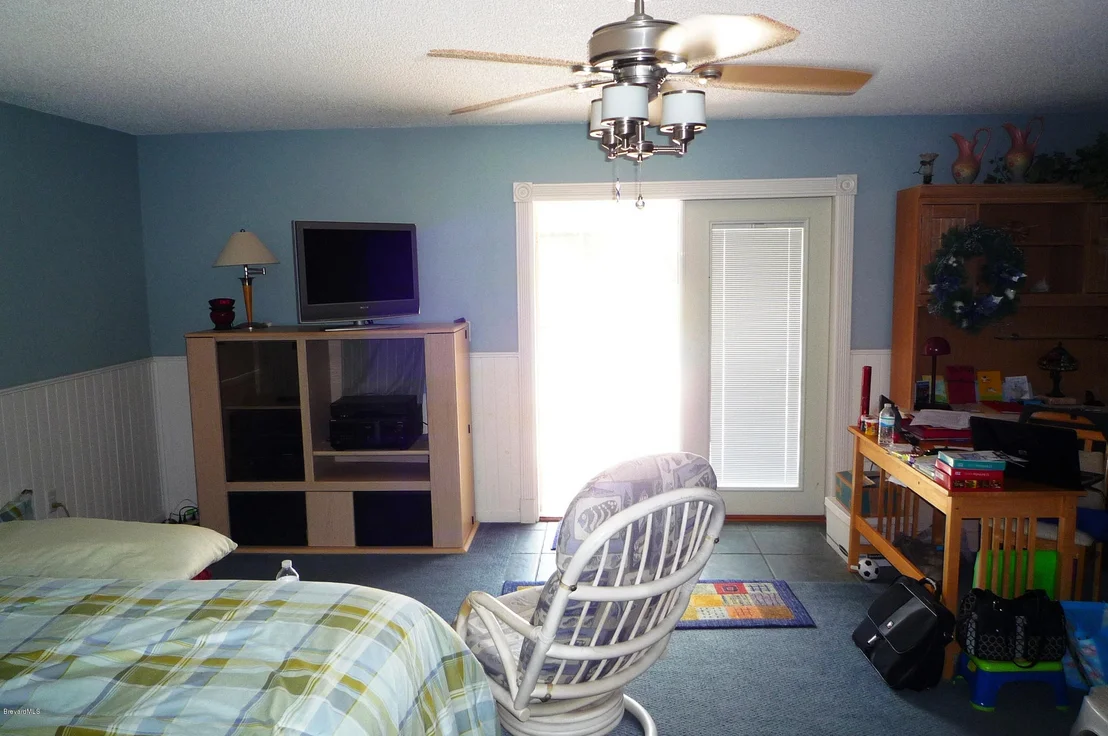 Photo of 3330 Aurora Road