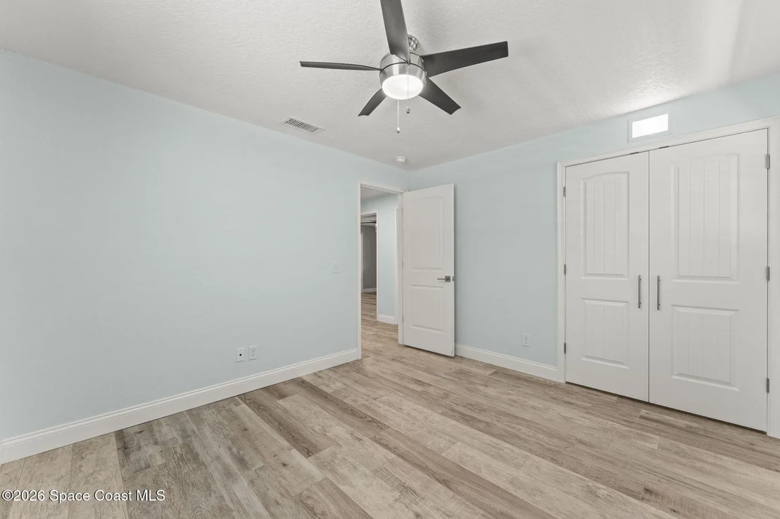Photo of 398 Grant Avenue