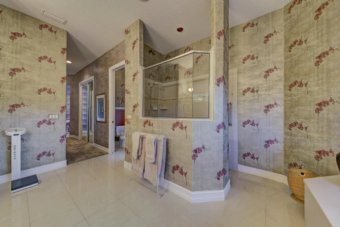 Photo of 8317 Cromwell Place
