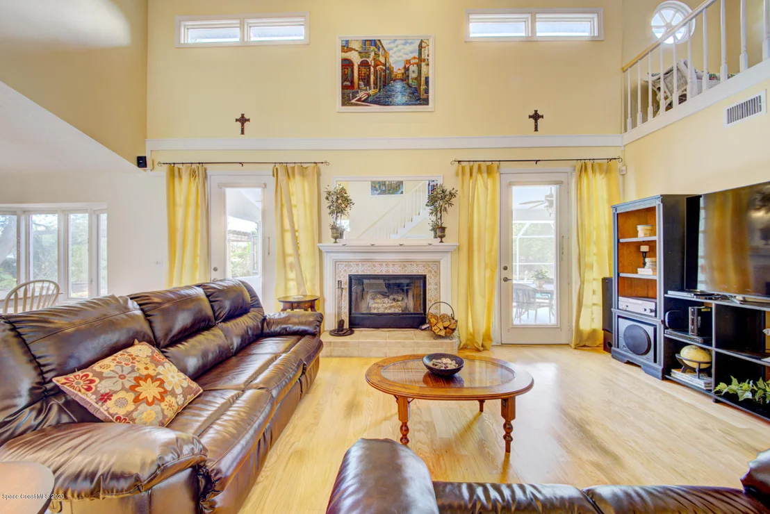 Photo of 2164 Royal Oaks Drive