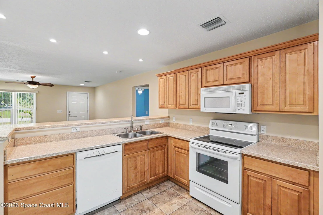 Photo of 1188 Ver Circle NE