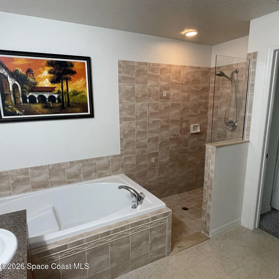 Photo of 2028 Gloria Circle NE