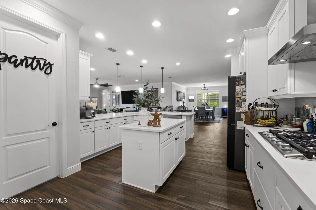 Photo of 8146 Stonecrest Drive