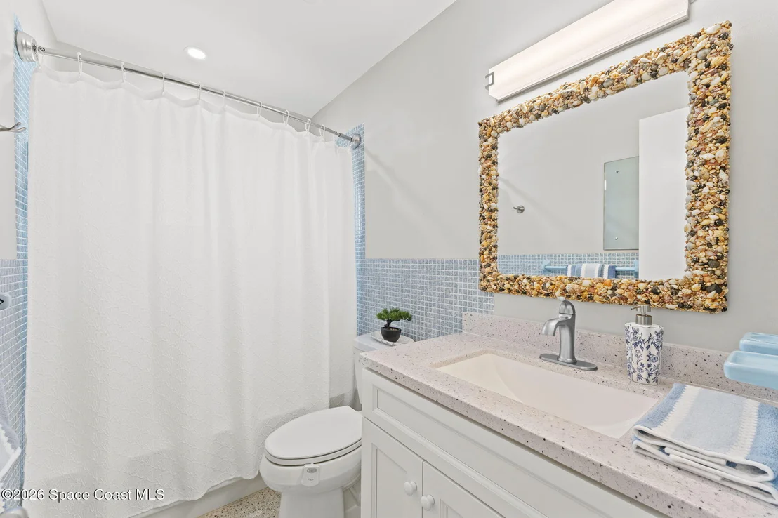 Photo of 465 Cardinal Drive