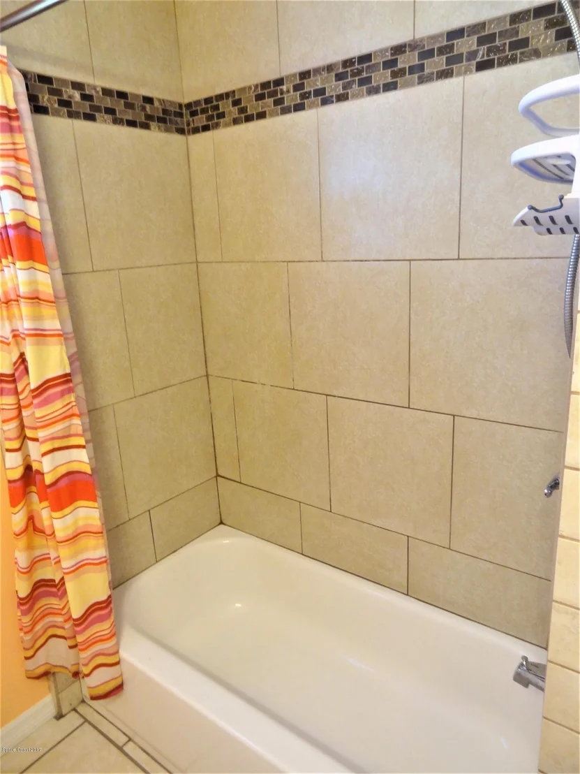 Photo of 829 Camellia Drive