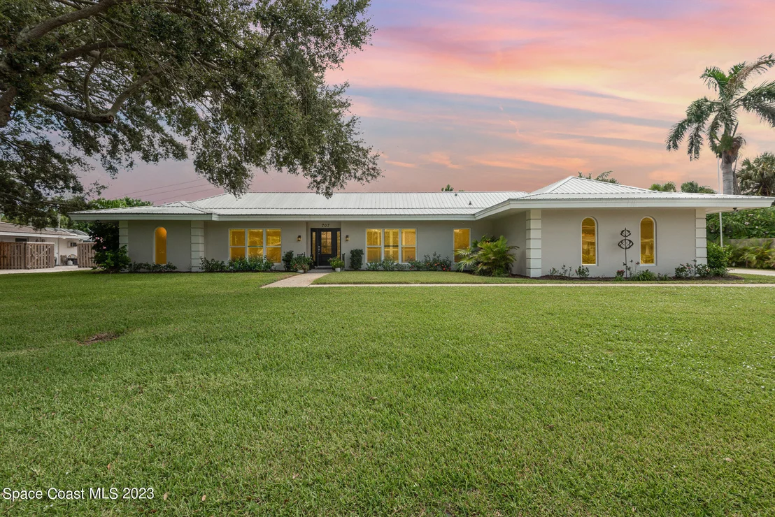 Photo of 707 Hibiscus Trail