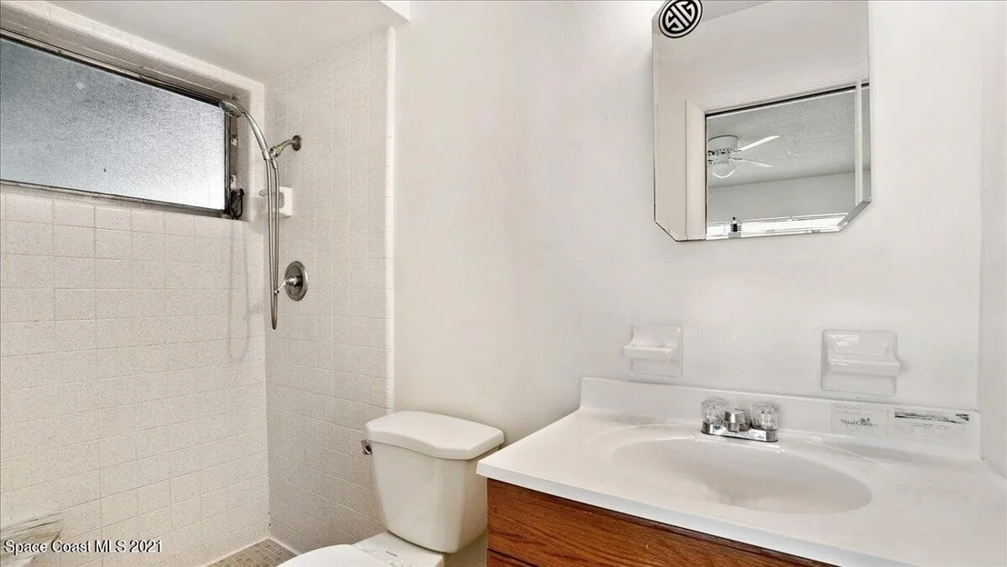Photo of 3061 Rowe Street NE