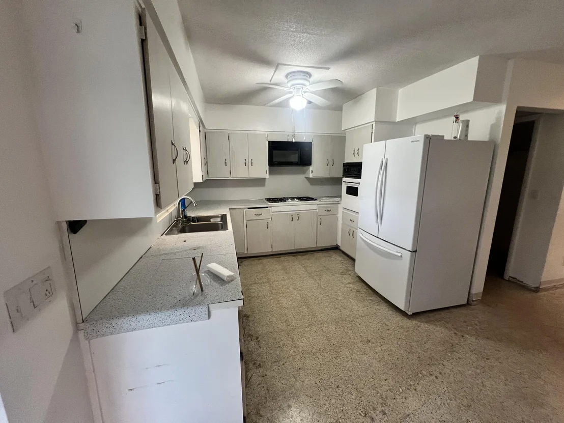 Photo of 2480 Malabar Road