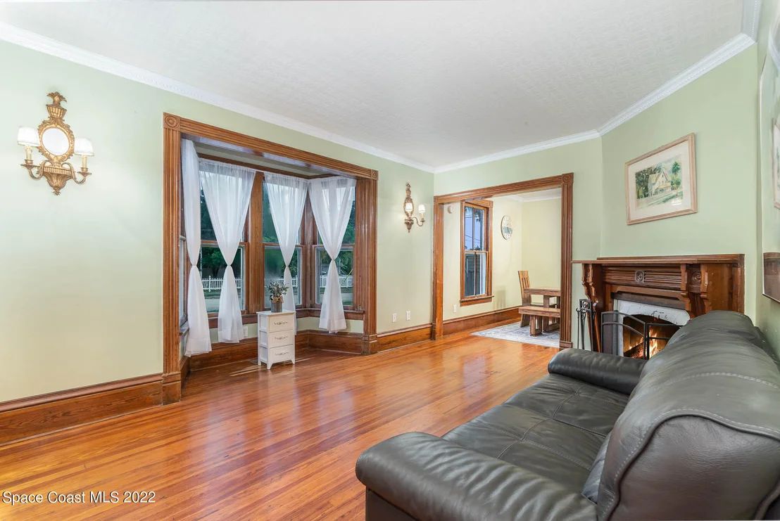 Photo of 1695 Highland Avenue