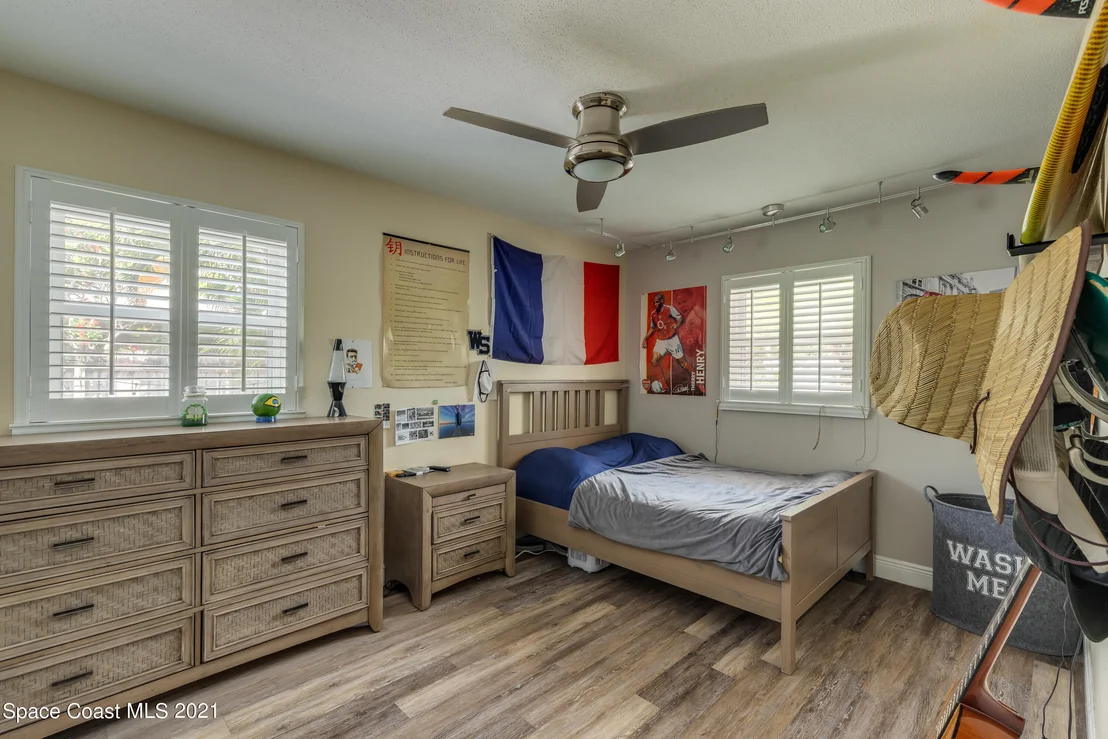 Photo of 401 5th Avenue
