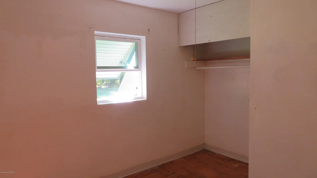 Photo of 152 NW Irwin Avenue
