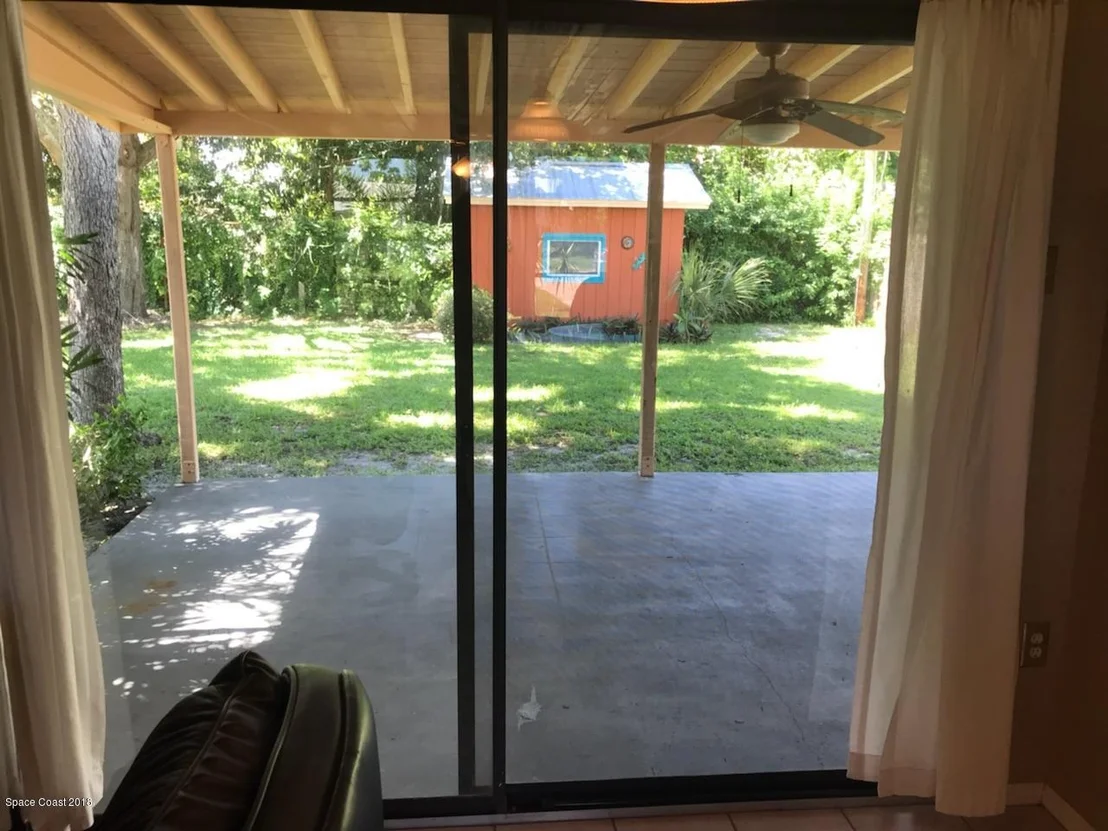 Photo of 445 Willow Lane
