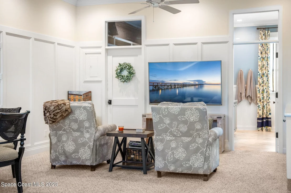 Photo of 891 Peregrine Drive