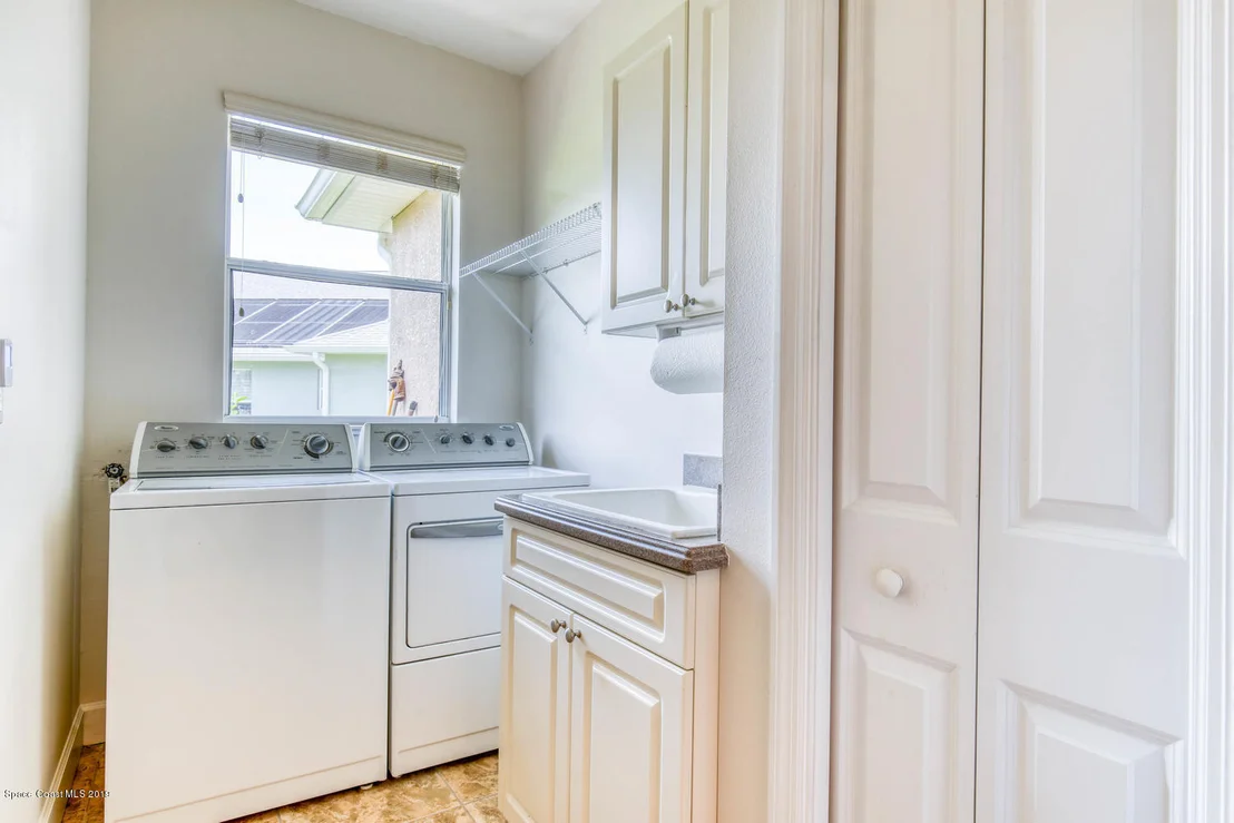 Photo of 979 Warbler Court