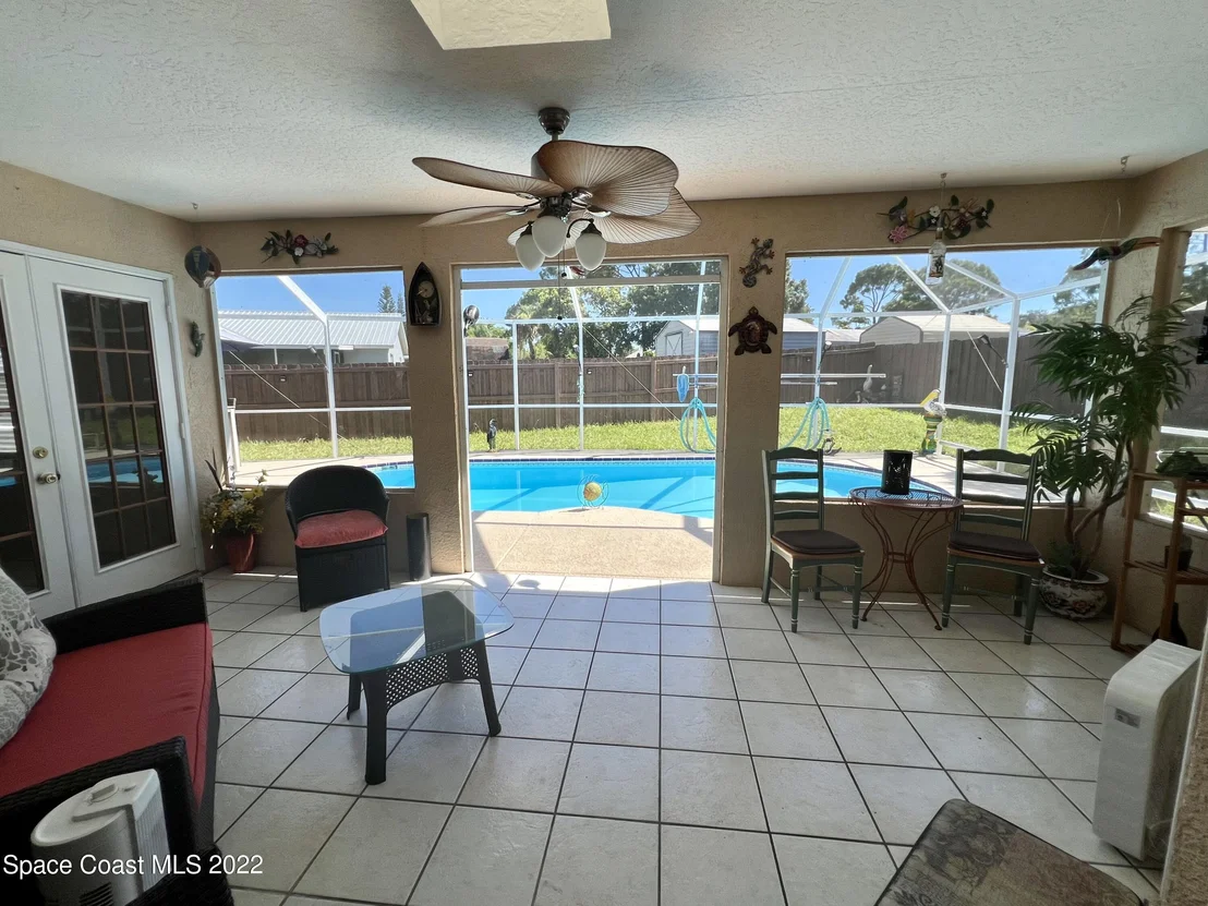 Photo of 6553 Cedar Avenue