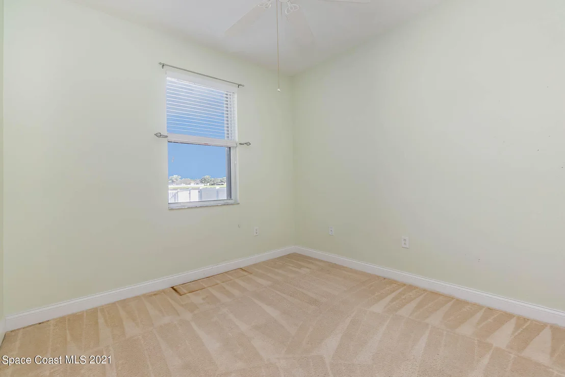 Photo of 3263 Hawthorne Avenue