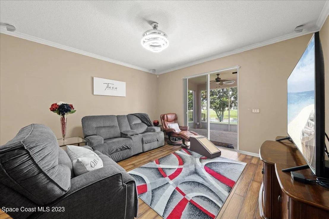 Photo of 3862 Manitoba Way