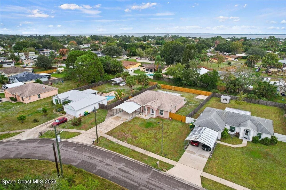 Photo of 545 Arabella Lane