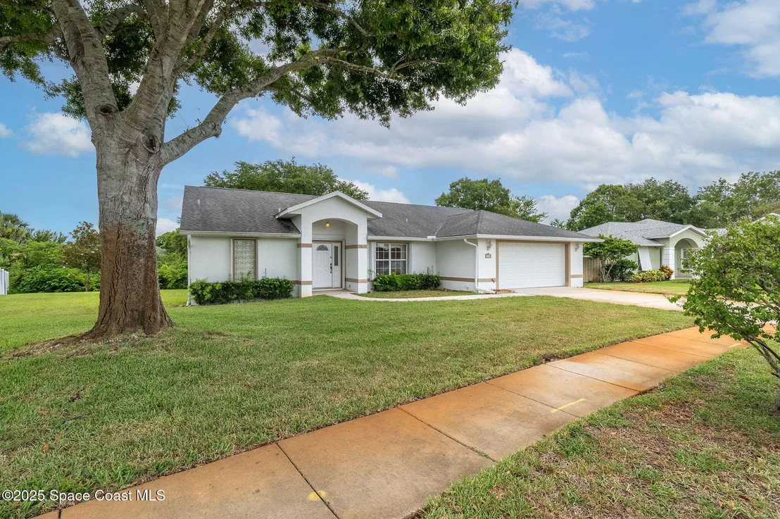 Photo of 3990 Tangle Drive