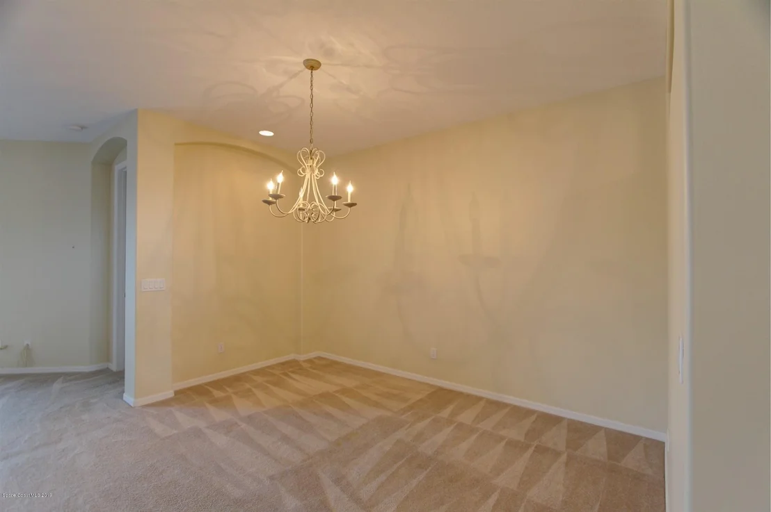 Photo of 4490 Portage Trail