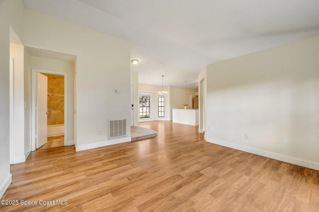 Photo of 6375 Cable Avenue