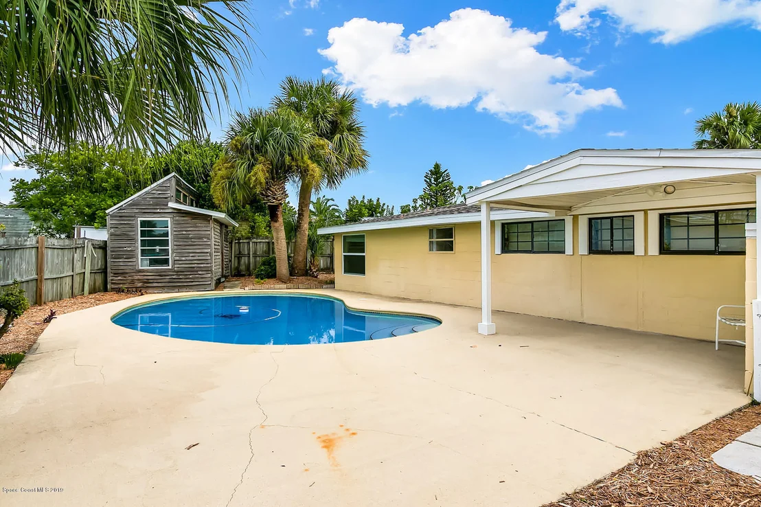 Photo of 2115 Palm Avenue
