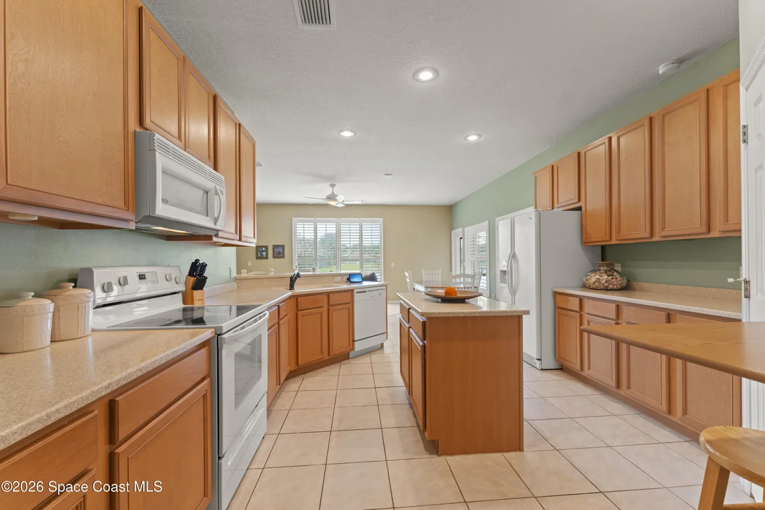 Photo of 385 Tunbridge Drive